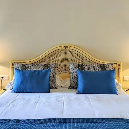Coral Hotel 4*
