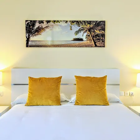 Coral Hotel 4*